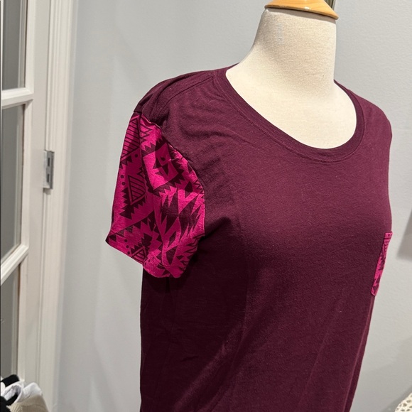 Victoria’s Secret PINK VINTAGE Crewneck Pocket T-shirt - Picture 5 of 9